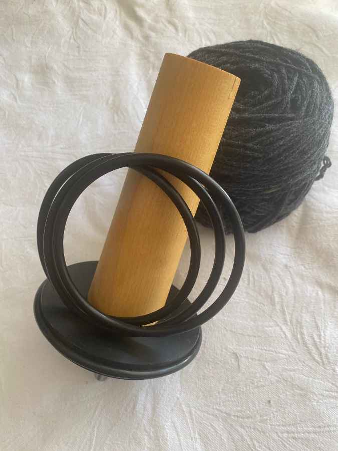 FOUR O-RINGS FOR NANCY KNIT KNACK JUMBO BALL WINDER - MAIN BLACK CONE DISK